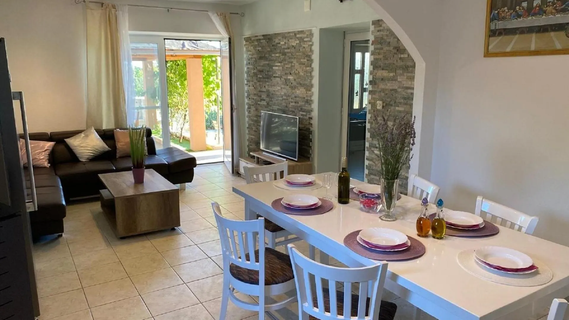 Beautiful Holiday Home In Lisicic Lisicici Croatia